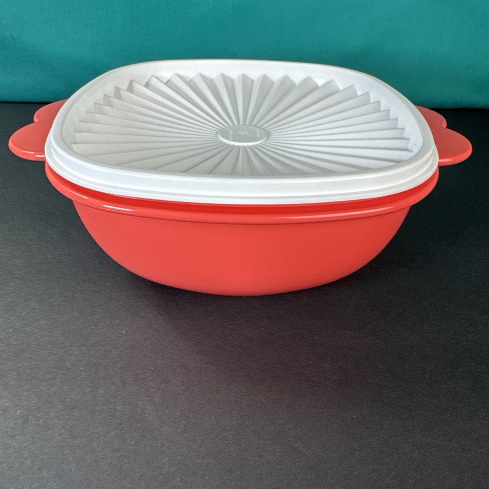 Tupperware Servalier Classic Bowl Vintage Collection 5.75 Cup Coral Orange New !